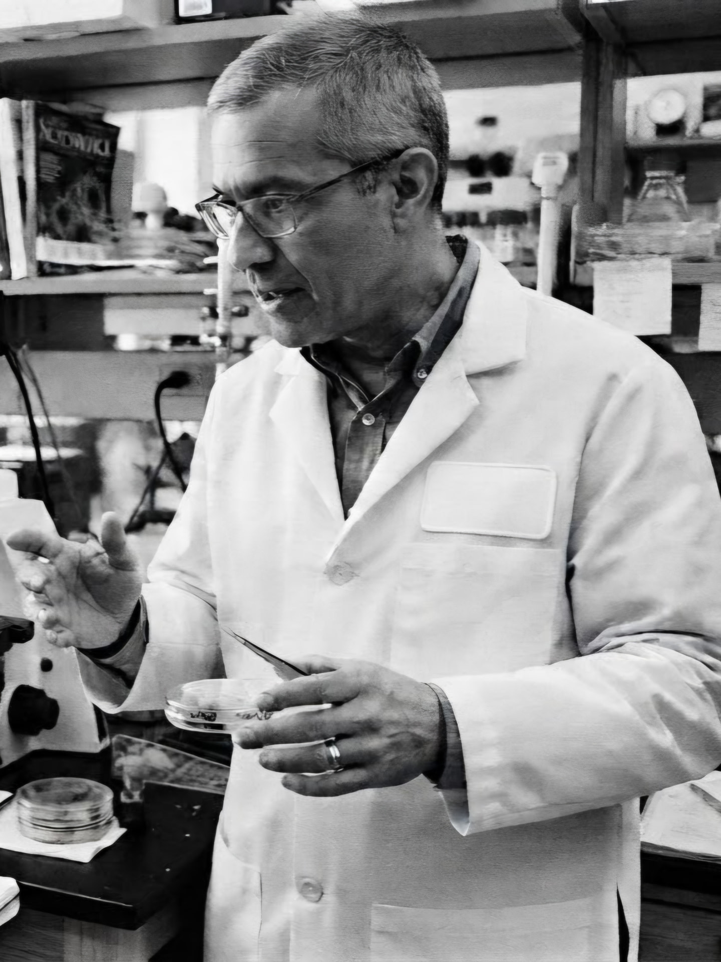 Retrato do Prof. Alexander Matzenmacher Mayer, cofundador da BioSynedic